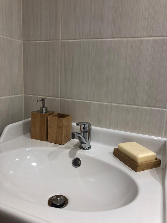 Studio De 35M2 Au Centre De Cusset Екстер'єр фото